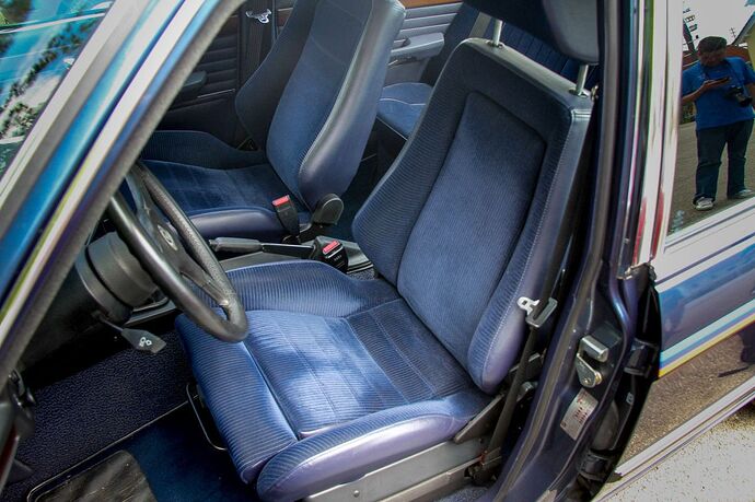 bmw-e26-and-e12-40_large.jpg